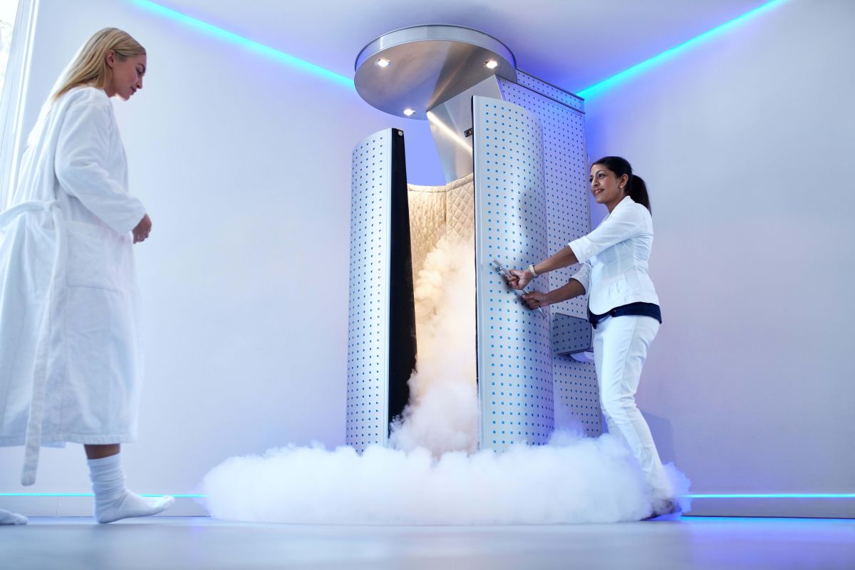 Woman going for whole body cryotherapy 2023 11 27 04 53 38 utc