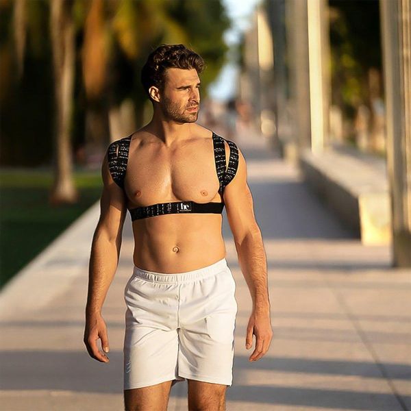 Back posture corrector for men black drizzle2