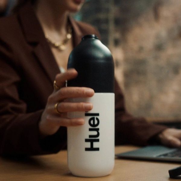 Huel black edition protein powder3