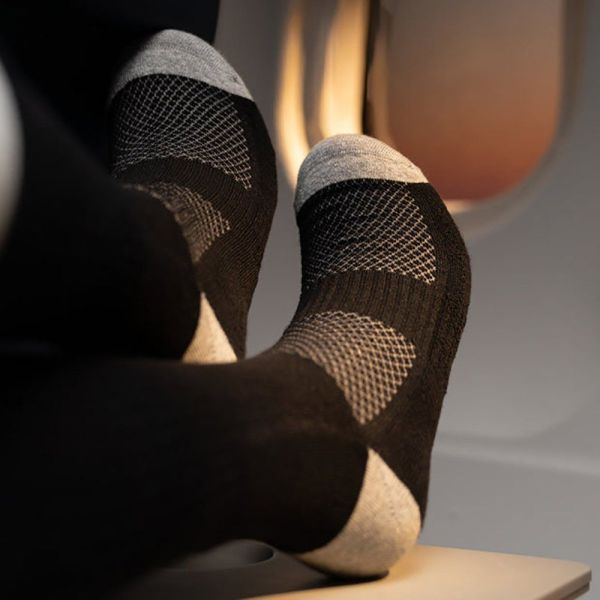 Trtl bamboo travel socks1